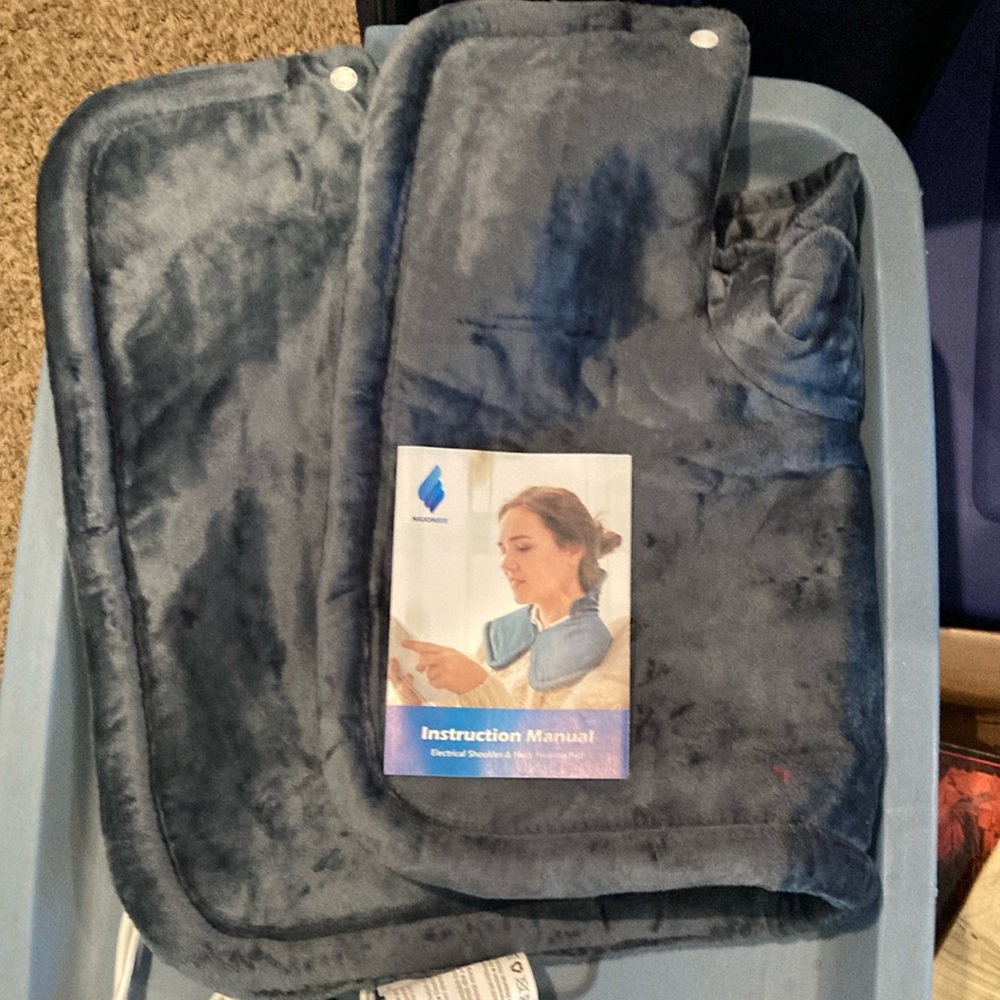 Electrical neck & shoulder Heating Pad